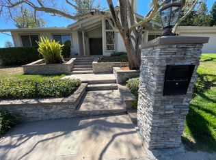 411 Fernwood Dr, Moraga, CA 94556