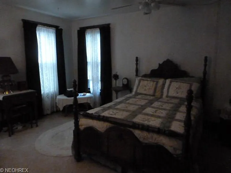 Thumbnail 10