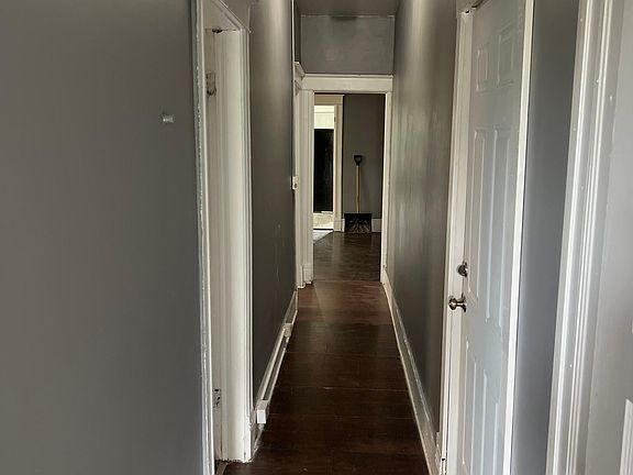 5th image of 546 Main St APT 2