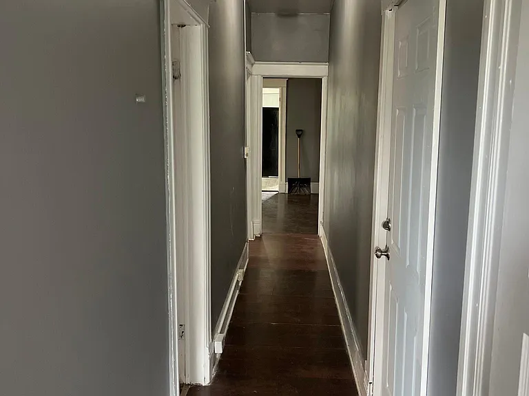 546 Main St #2 — Photo 5