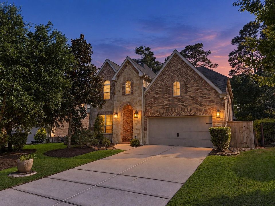 1st image of 103 S Vershire Cir