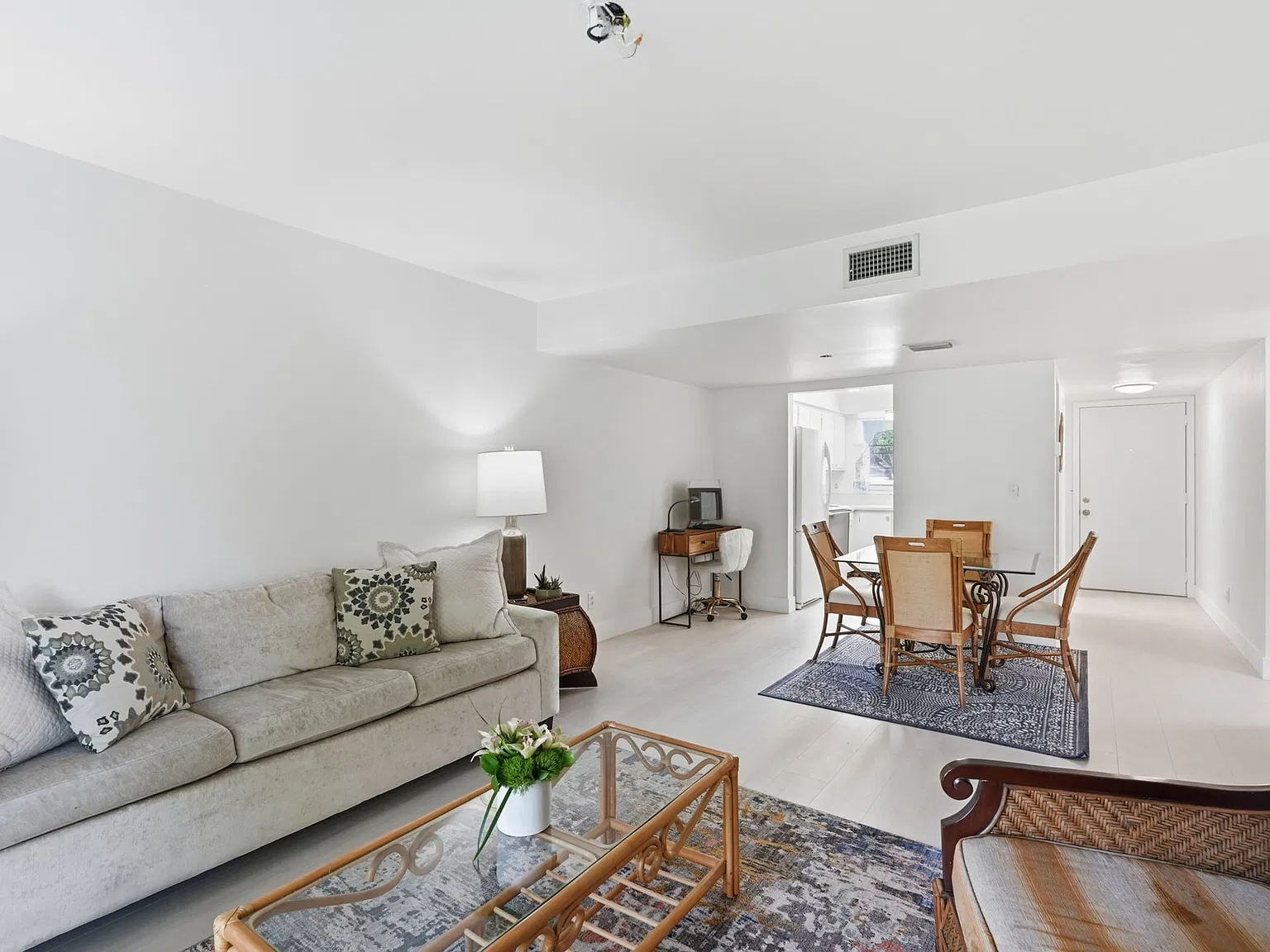 18081 SE Country Club Dr — Photo 3