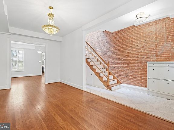4th image of 1826 15th St NW