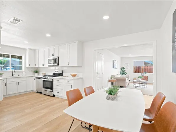 7117 Delhaven Way, North Highlands, CA 95660