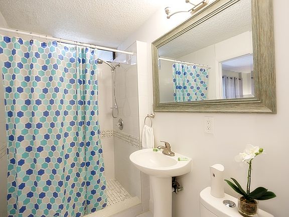 4th image of 447 Nahua St #104