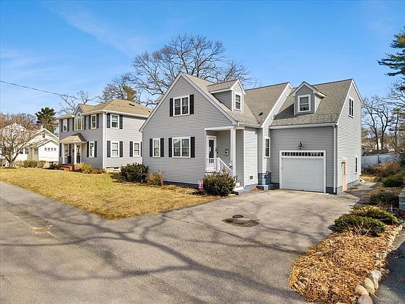 3rd image of 46 Great Pond Rd