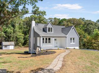 8055 Long Hill Rd, Pasadena, MD 21122