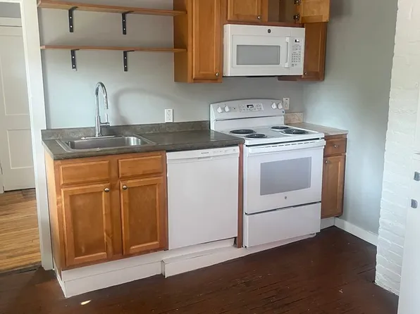 137 N Winooski Ave, Hinesburg, VT 05401