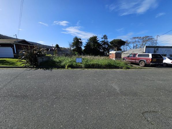 2517 Oliver Ave, Crescent City, CA 95531