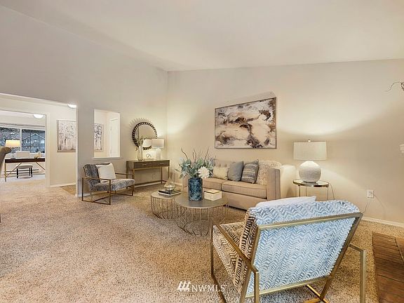 Check out the vaulted ceilings!