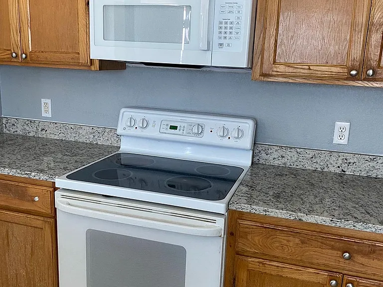 215 N Denton St #201 — Photo 13