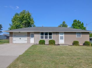 6770 Crippen St, Greenleaf, WI 54126