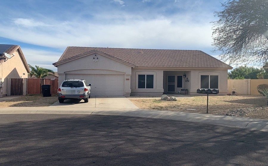 1st image of 17401 N Woodrose Ct