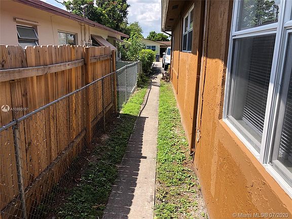 3rd image of 5933 Hayes St #5933
