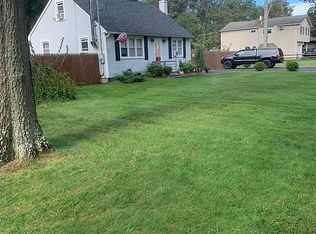 56 Broadway, Mastic, NY 11950
