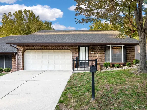 310 Northcrest Dr, Collinsville, IL 62234