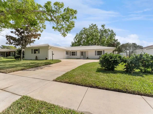 971 McFarland St, Dunedin, FL 34698