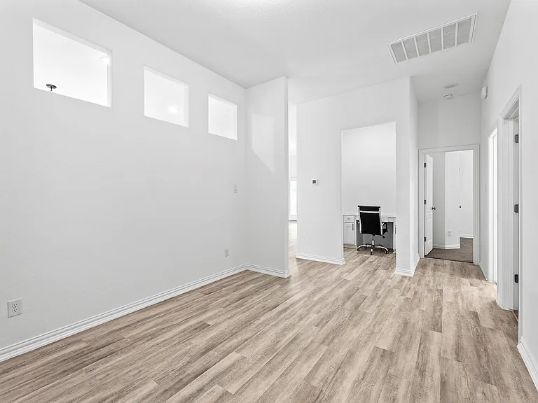 489 Cherrystone Loop — Photo 11