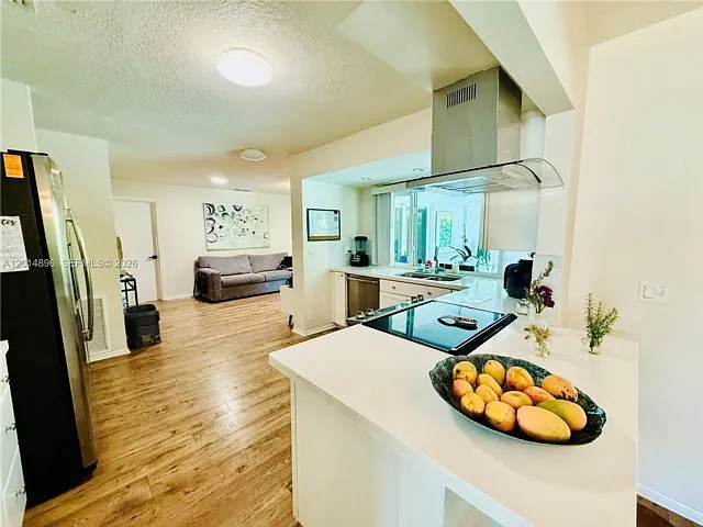 2411 NW 31st St — Photo 15