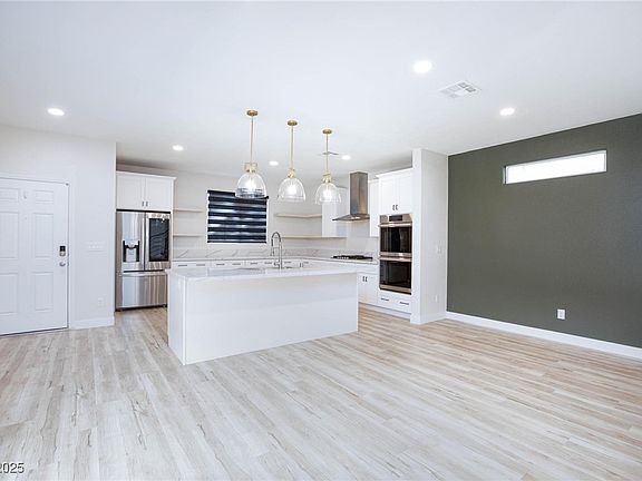 4th image of 10631 Sariah Skye Ave