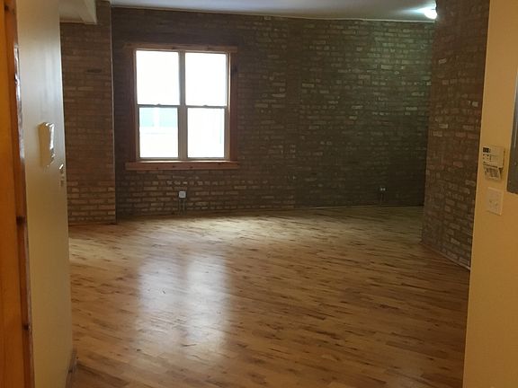 5th image of 1118 E Hyde Park Blvd #1