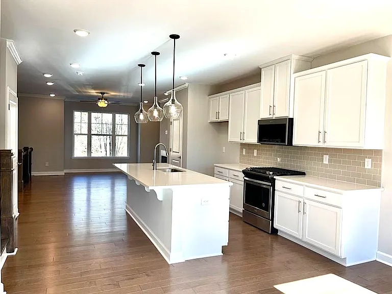 100 Wren Dr — Photo 13