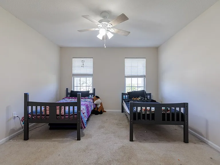 4223 Conway Cir — Photo 13