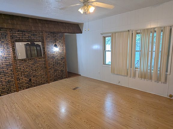 2nd image of 199 Goshen St