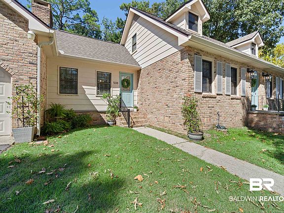 4th image of 508 General Maury Dr