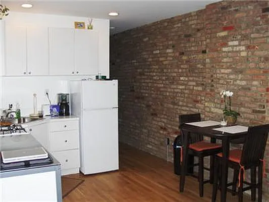 Rented by Living New York | media 51