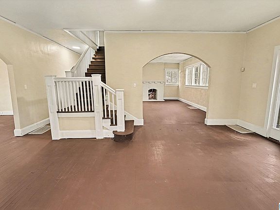 4th image of 1601 31st St