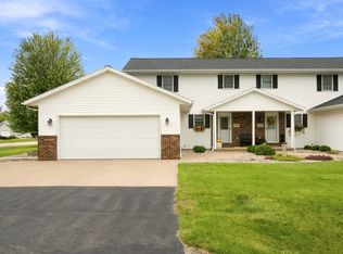 N9673 Hopfensperger Rd, Appleton, WI 54915