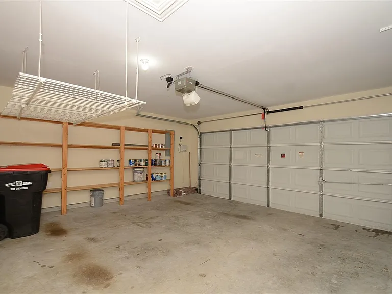 23207 Dewflower Dr — Photo 36