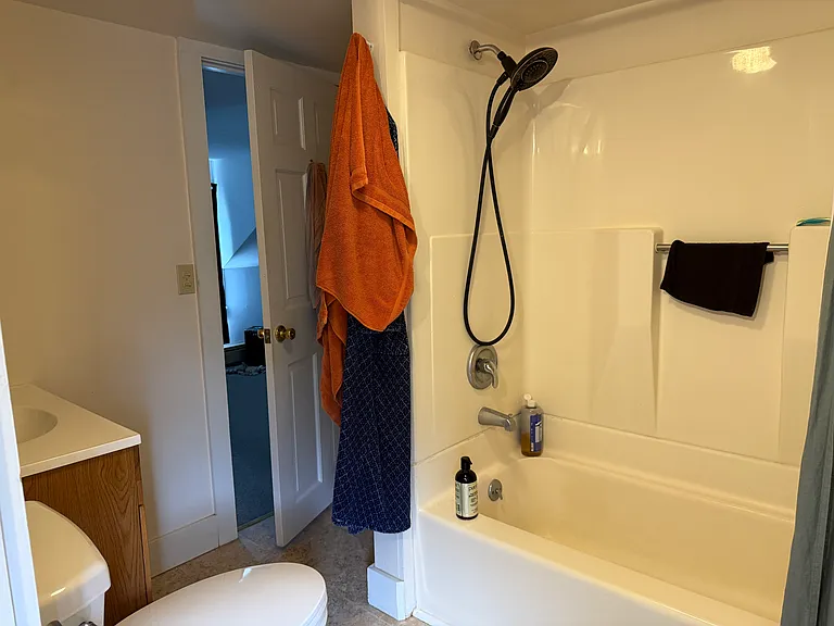 230 Church St #2 — Photo 8