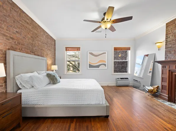 51 West 82nd Street image 7 of 14