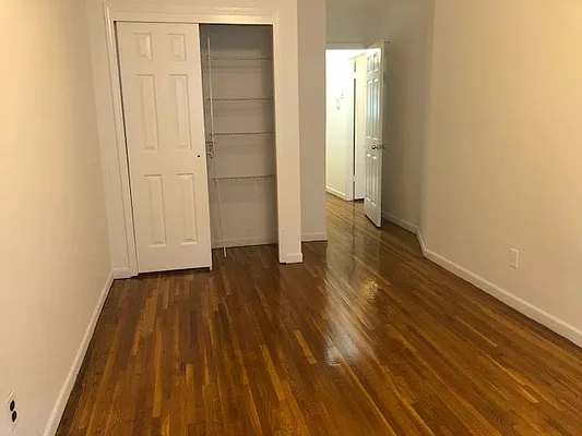 Rented by 18 REALTY | media 74