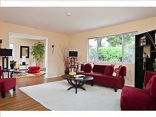 2nd image of 1442 Newfoundland Dr
