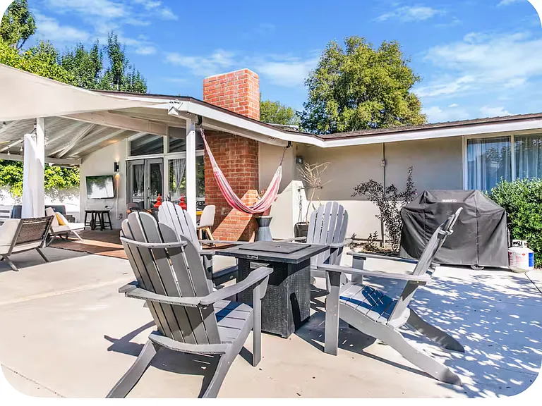 7801 Capistrano Ave — Photo 20