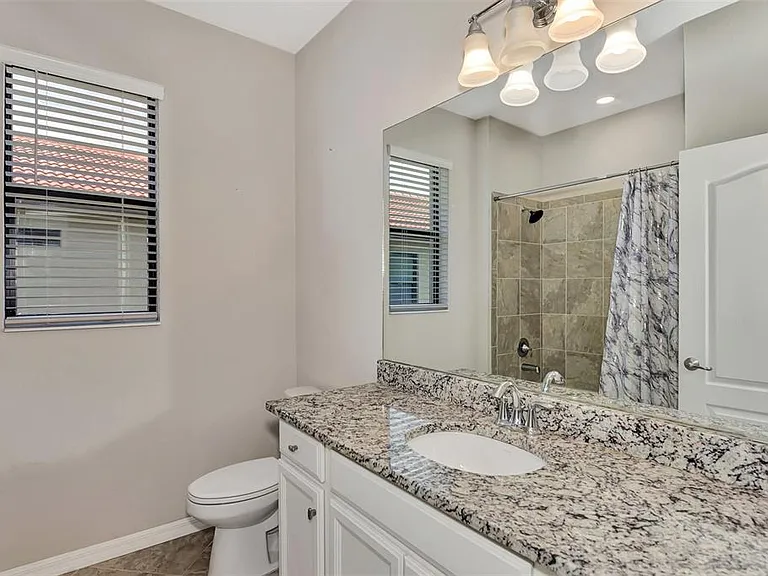 10113 Fiddlewood Dr — Photo 9