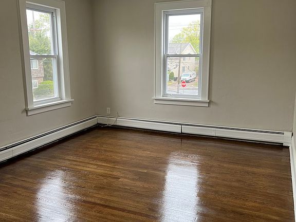 4th image of 11 Michigan Ave #4