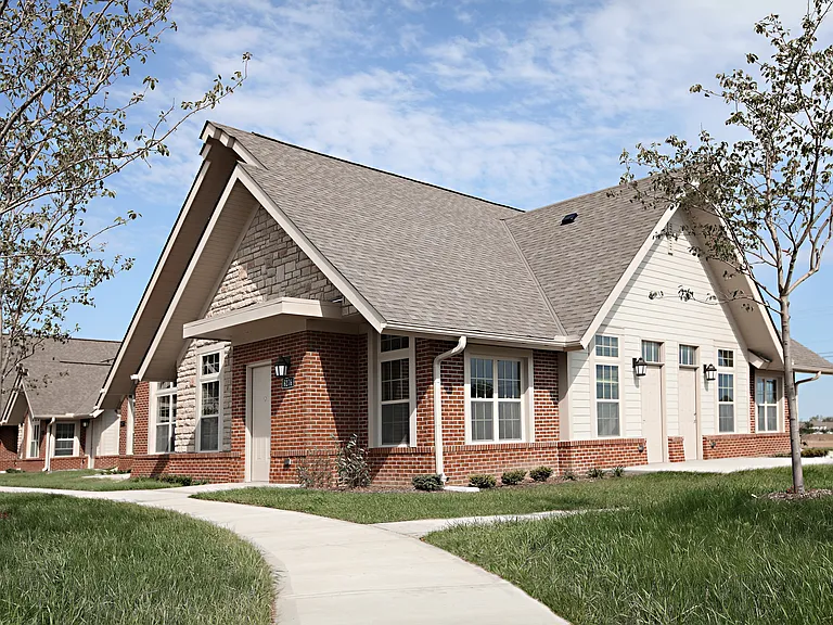 Avondale 55+ Apartments — Photo 15