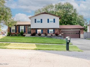 4501 Gaudet Rd, Jeffersontown, KY 40299