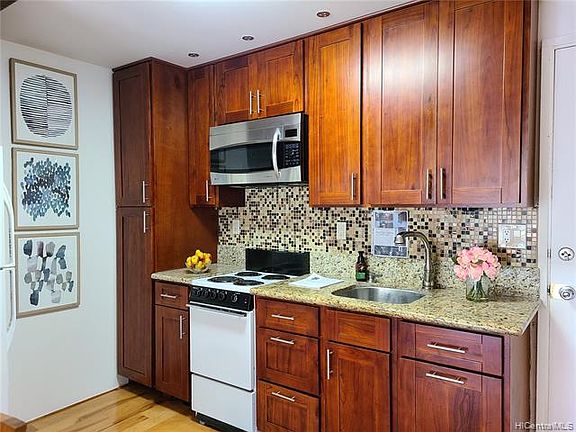 5th image of 1459 Pele St APT 402