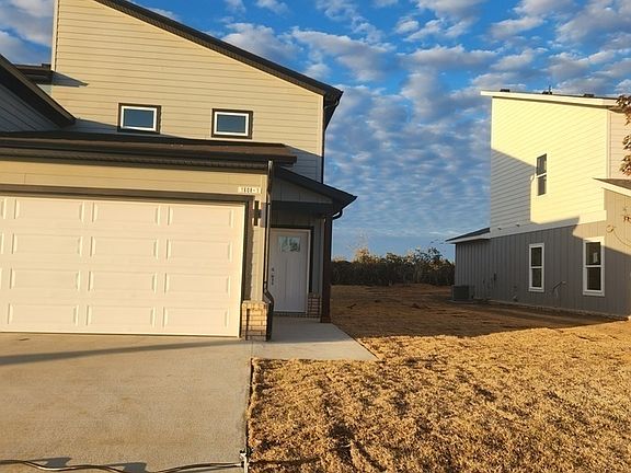 3rd image of 1608 SW Casuarina Dr #1