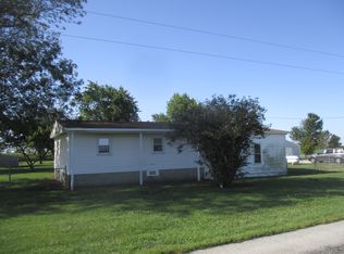 2131 E County Road 1000 N, Newman, IL 61942