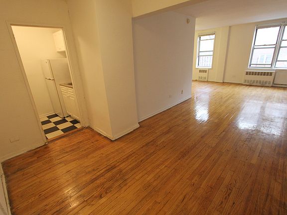 4th image of 14477 41st Ave APT 320