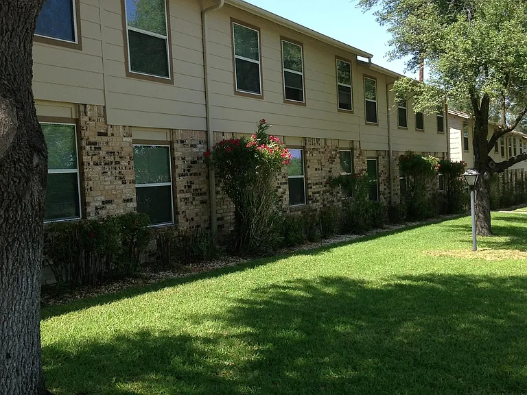 2373 Jennifer Dr #2373 — Photo 4