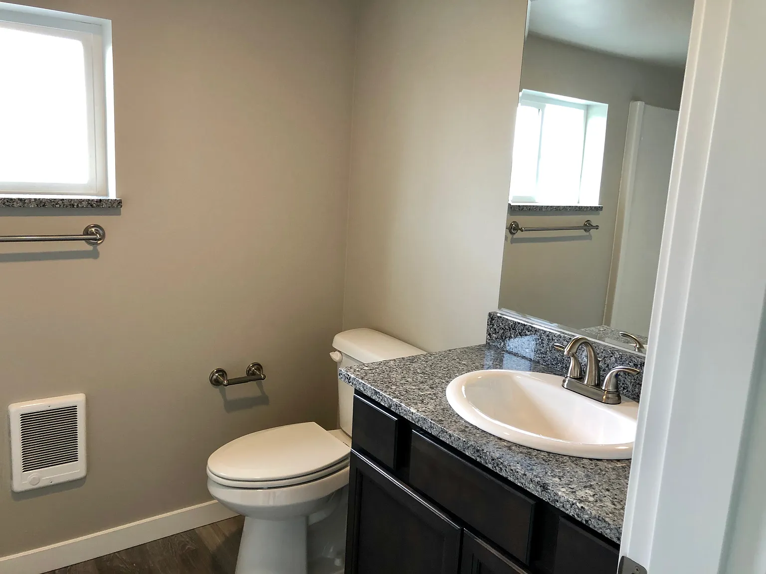 1 bed, 110 sqft, $950 — Photo 2