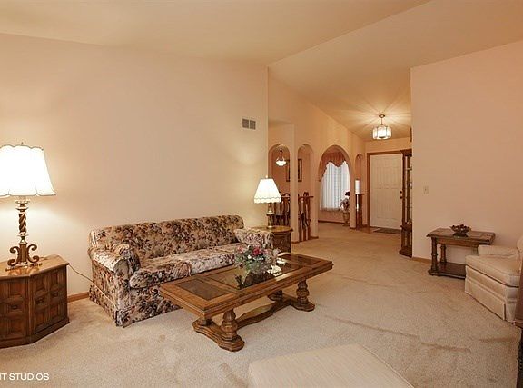 Spacious living room!