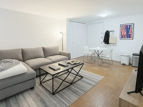 245 East 63rd Street image 3 of 12